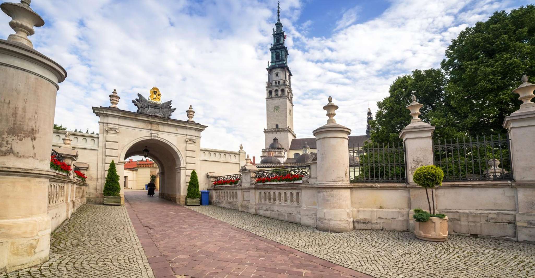 Czestochowa Old Town Highlights Private Walking Tour - Housity