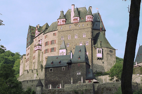 Francoforte: Escursione di un giorno al Castello di EltzTour al castello di Eltz con prelievo dall'hotel