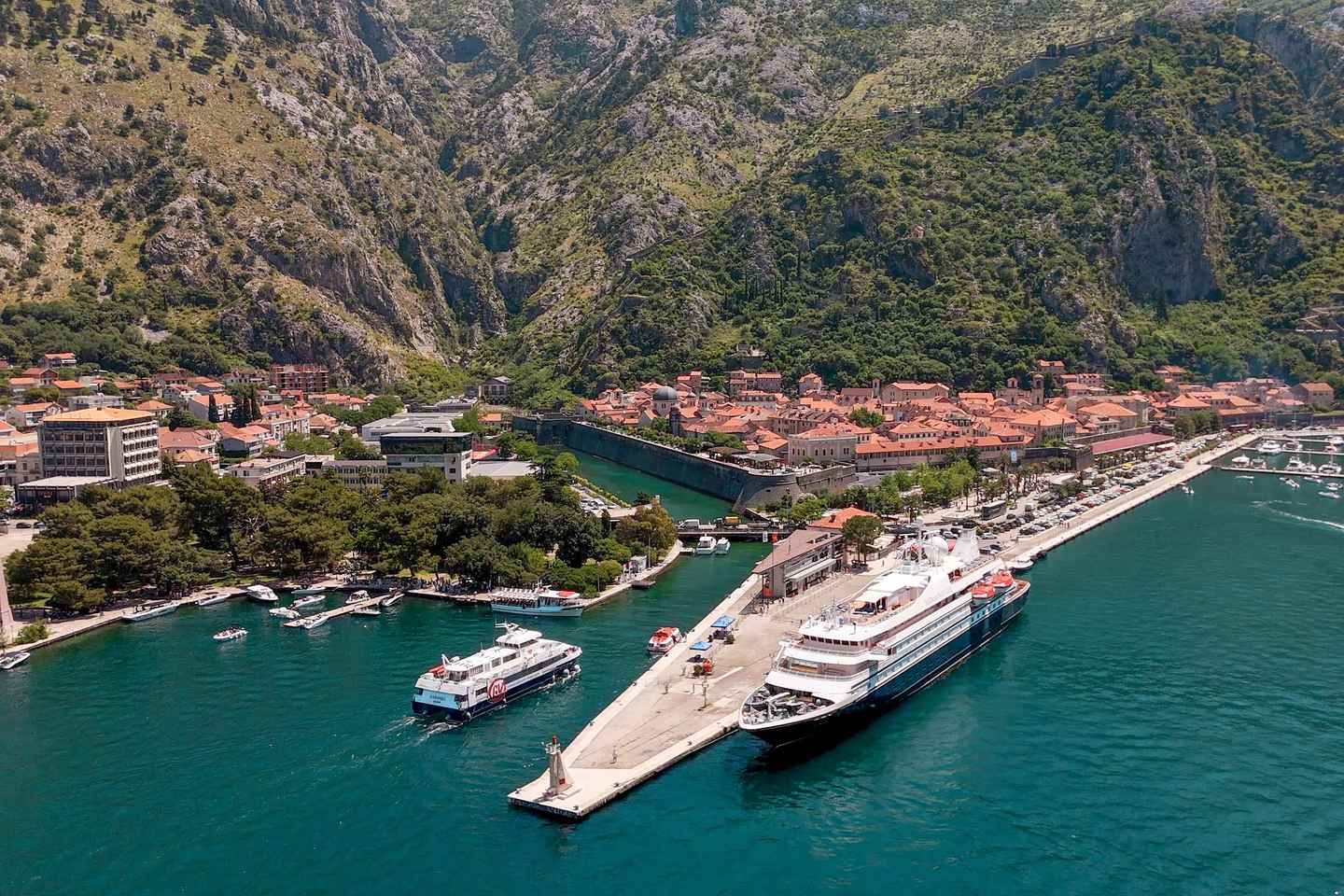 Dubrovnik to/from Kotor: Day Trip or One-Way by Fast Ferry