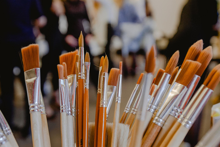 Neonfarben und Wein in WarschauNeonfarbe und Wein in Warschau