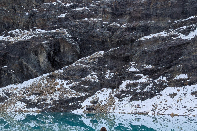 Wanderung Charquini und Lagunen von Huayna Potosí (Westseite)Wandern in Charquini und Lagunen von Huayna Potosí (Westseite)