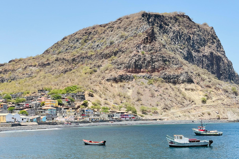 Wycieczka łodzią do jaskini Aguas Belas + grill