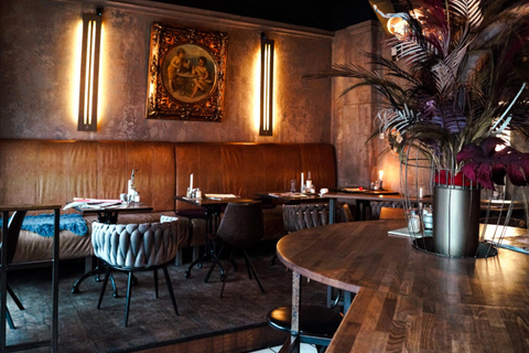 Dresden: Painting experience in the cozy ambience of Café Europa Cafe Europa: art workshop