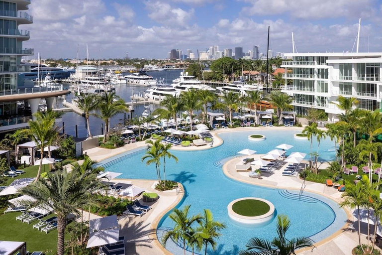 Fort Lauderdale: Pier Sixty-Six Resort Pool Day Pass