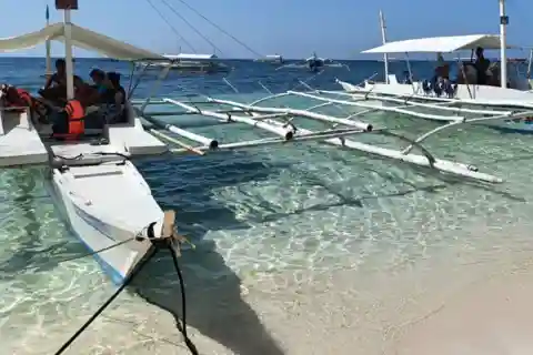 Bohol: Panglao Island Hopping Tour with Snorkeling (Private)
