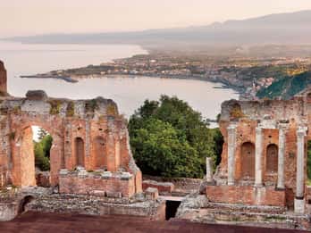 From Cefalù: Day Trip to Mount Etna and Taormina