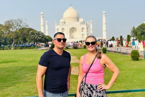 From Delhi: 6-Day Golden Triangle Tour with Ranthambore Tour with 4-Star Accommodation