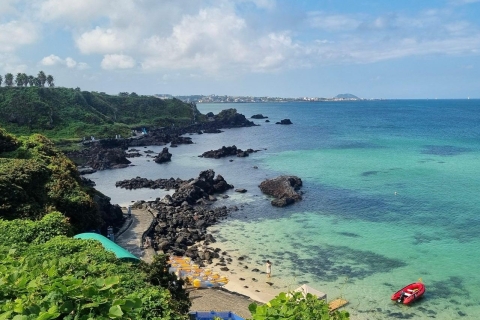 Jeju: jednodniowa wycieczka na zachodnią wyspę Jeju z biletem do Hallim ParkJednodniowa wycieczka po zachodnim Czedżu