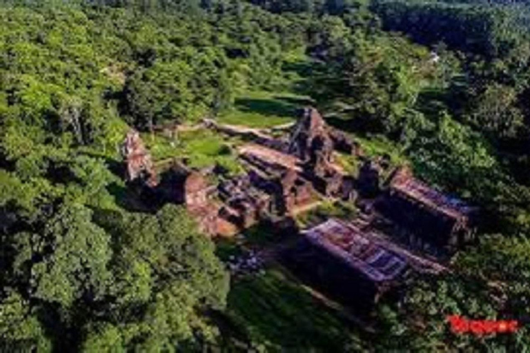 Hoi An: Excursión al Santuario de My Son con paseo en barco