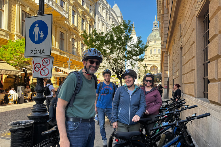 Budapest: Complete E-Bike Tour of Buda & Pest Highlights