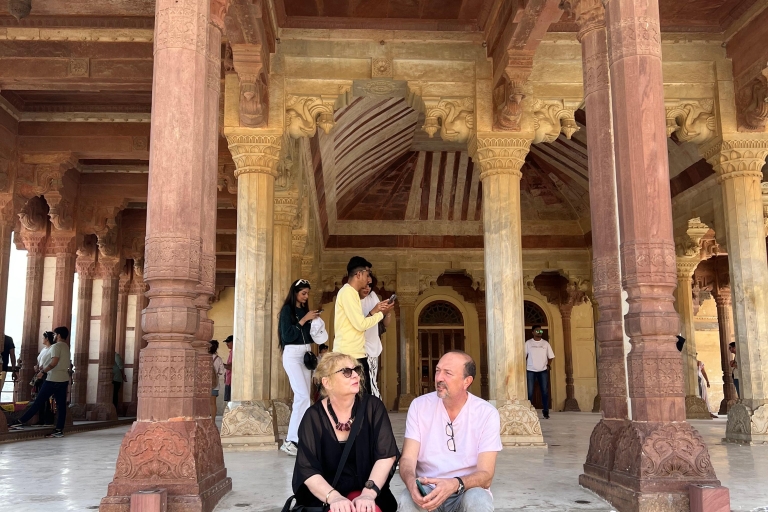 Private Jaipur Tour von Delhi aus mit dem Auto - Alles inklusiveFahrer mit Auto & Reiseführer