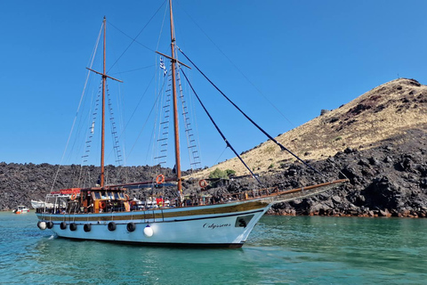 Santorini: Sunset Cruise