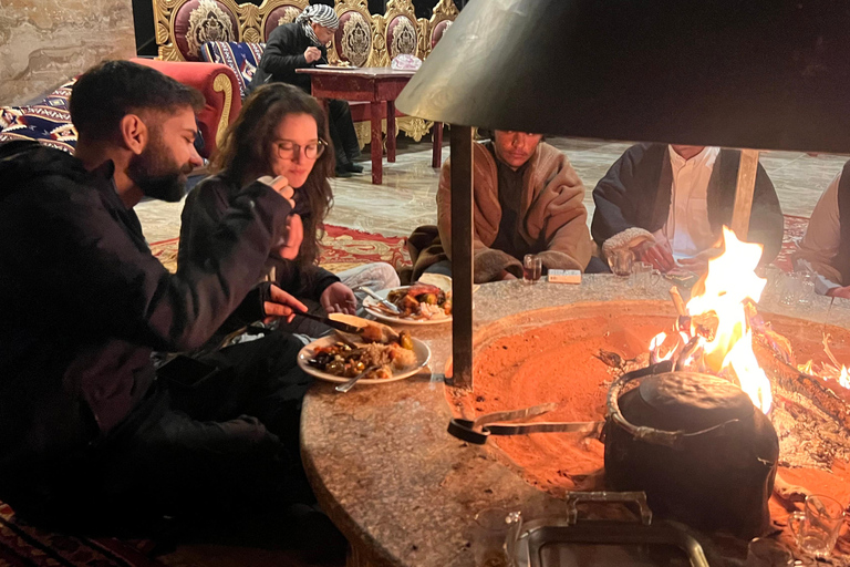 From Wadi Rum: 2-Day Red and White Desert Jeep Tour