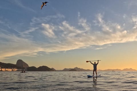 Rio de Janeiro: Sunrise Stand-Up Paddle Experience