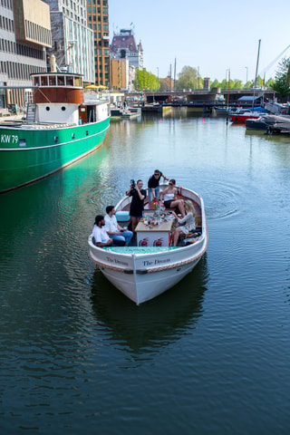 Rotterdam: Maritime District Open Boat Cruise with 1 Drink