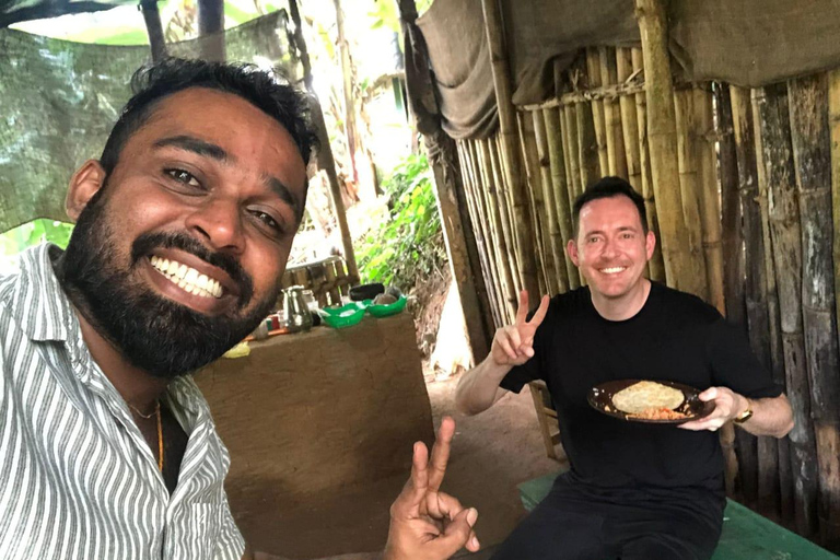 Kandy: Colonial History, War Cemetery & Royal Gardens Tour