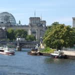 Berlino: crociera panoramica di 1 ora - 1 ora e mezza sulla Sprea partendo da Friedrichstraße