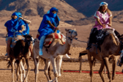 Avventura a Marrakech: parapendio, giro in cammello e colazione