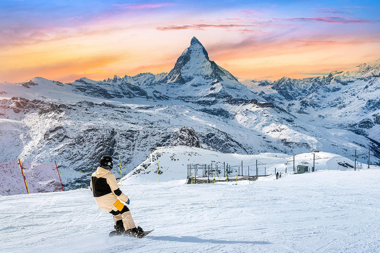 Busan: Muju Winter Hiking & Scenic Resort Day Trip C. Ski & Board Tour (Equipment Only) 7years▲