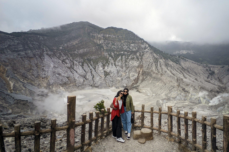 Bandung: Tour del vulcano Tangkuban Parahu e delle aree circostanti