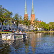 Lübeck: Electric Boat Rental - without driving licence