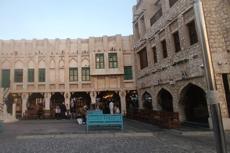 From Doha Airport: Private Guided City Tour