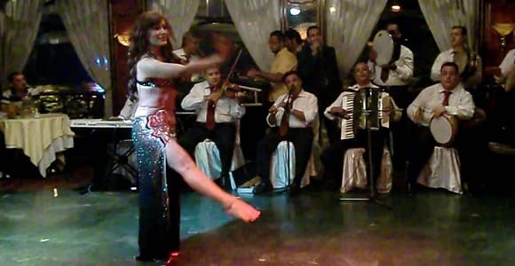 Cairo: Nile Dinner Cruise with Belly Dancer Show with Pickup