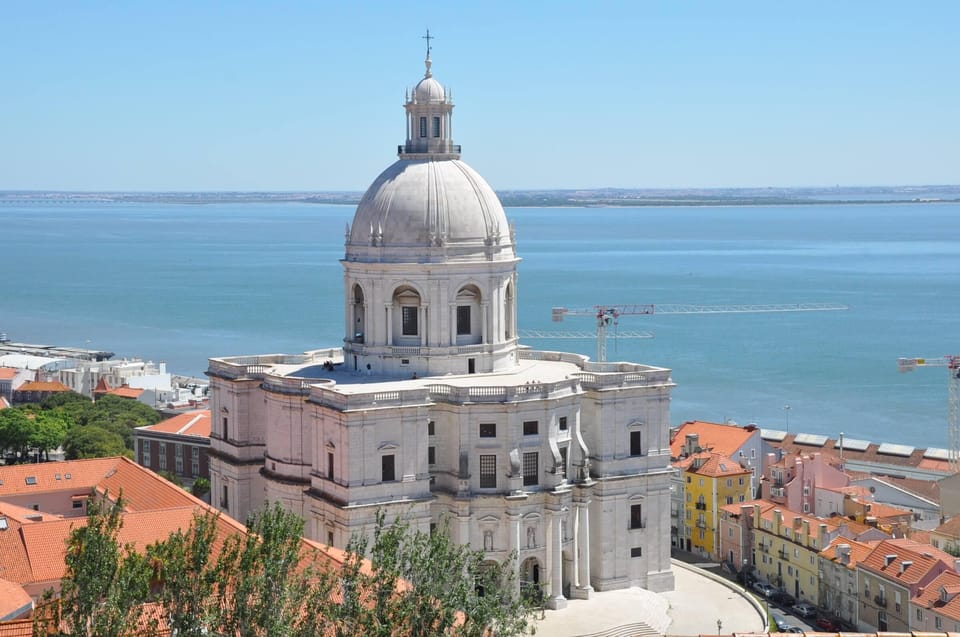 Belem, Cristo Rei & Historical City Center | GetYourGuide
