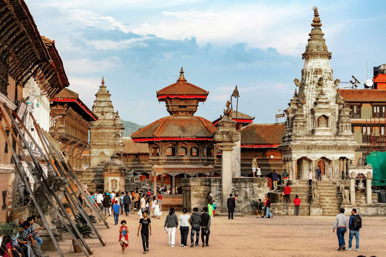 From Kathmandu: Bhaktapur Sunrise Photo Tour with Breakfast