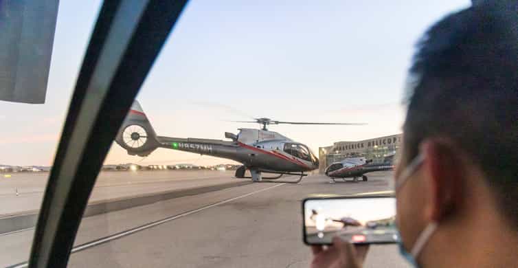 Las Vegas: Helicopter Night Flight over the Strip photo 11