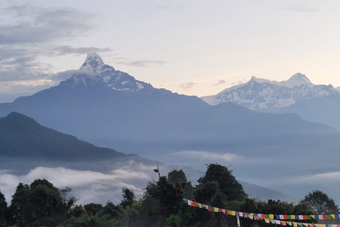 Pokhara: dagwandeling naar het Australische kamp en het dorp Dhampus