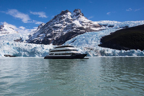 El Calafate: Spegazzini, Upsala and Perito Moreno Glaciers by cruise-ship El Calafate: Spegazzini, Upsala and Perito Moreno Glaciers in Cruise-Ship