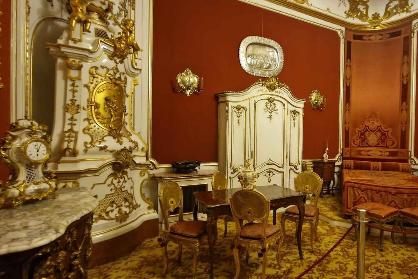 드라큘라 성, 펠레슈 궁전, 브라쇼브 투어