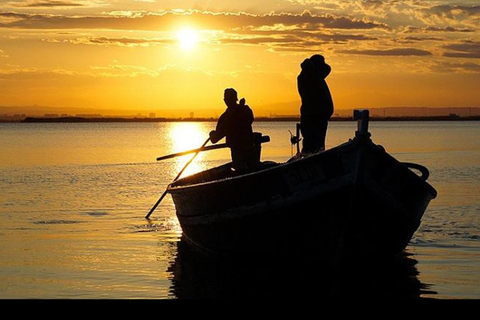 Valencia: Paseo en barco por la Albufera, paella y tour al atardecer incluidos