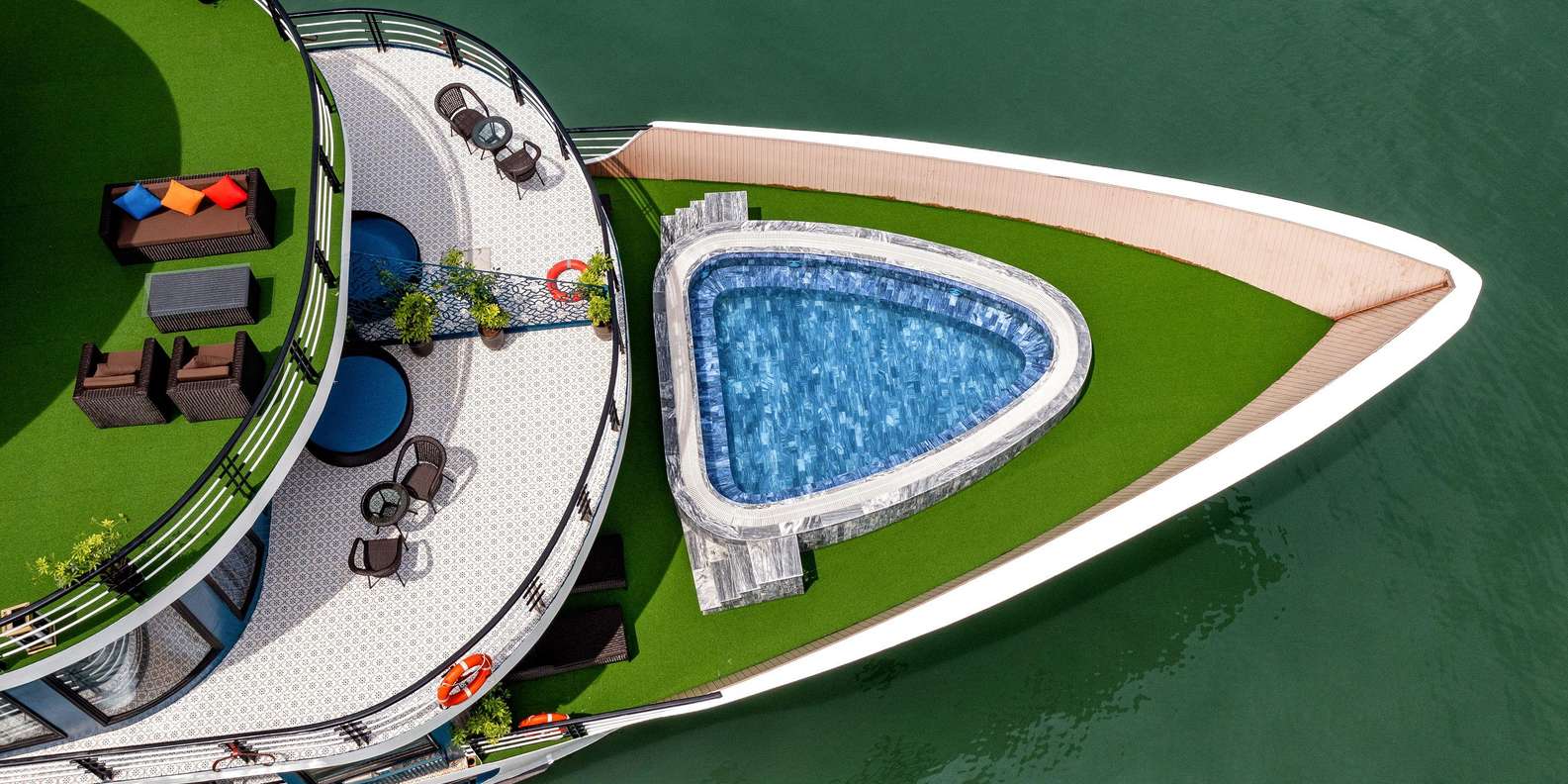 Halong Bay cruise — photo 58