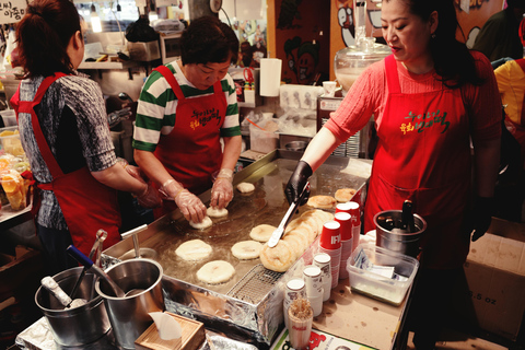 Seoul Vegan Vegetarian Market Food Tour with Temple Classics
