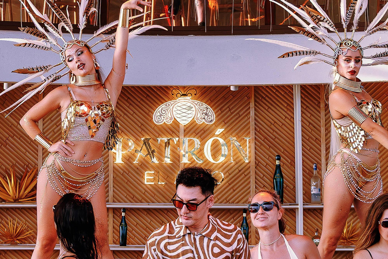 From Bangkok: Pattaya Sina Floating Beach Club Experience Ladies Only - Standard admission (no seat)