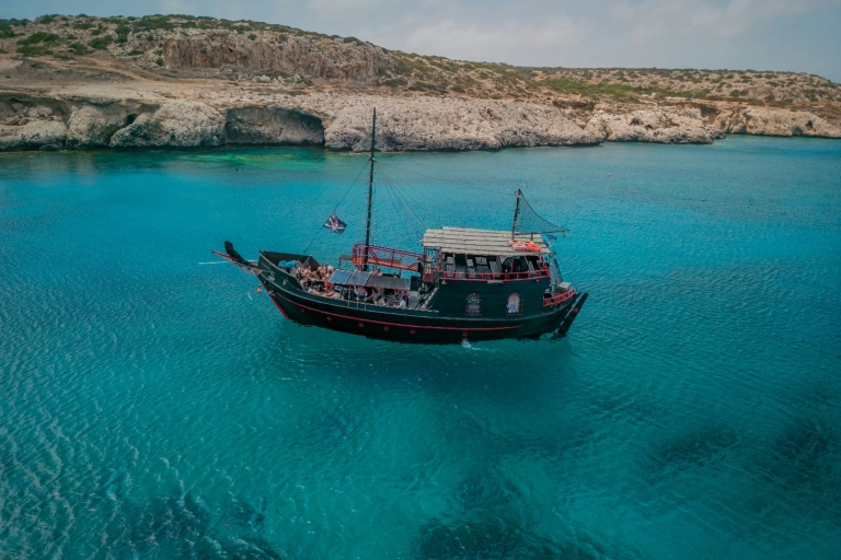 Desde Protaras: Laguna Azul y Crucero Pirata por la Bahía de las Tortugas