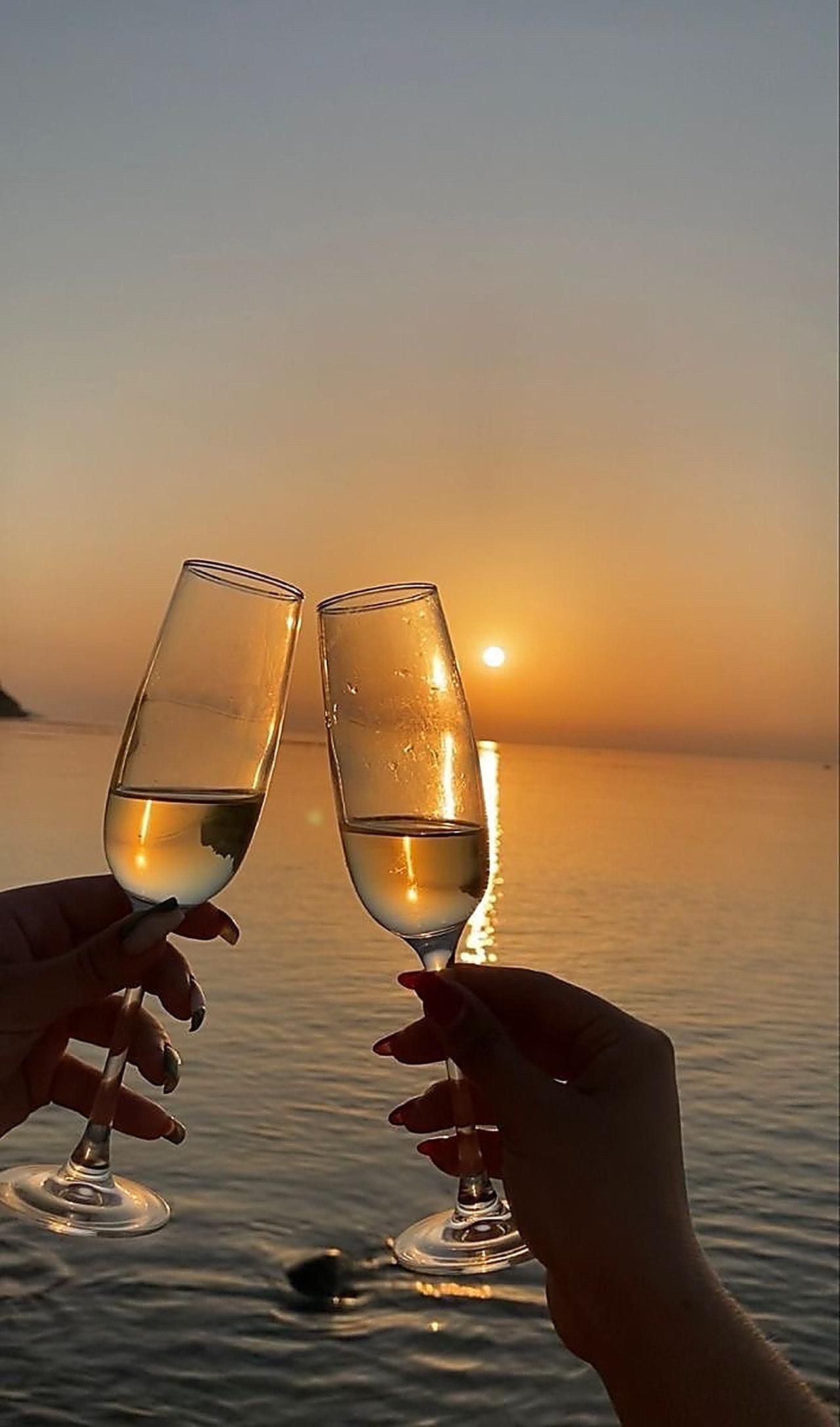Zadar: Nachtschwimmen mit einem Überraschungscocktail