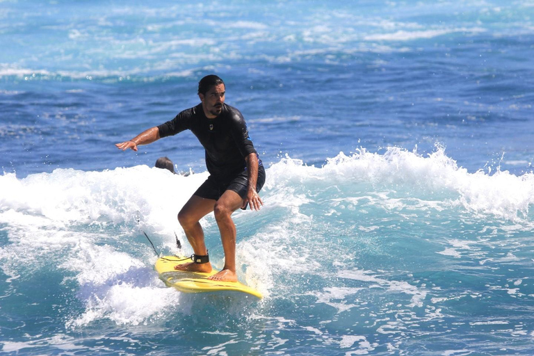 Puerto de la Cruz: Surf 2hrs session rent at Martianez Beach