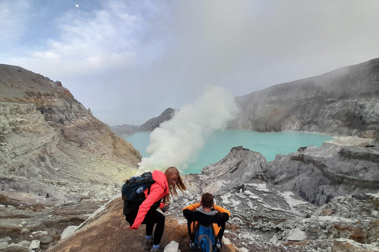 Il tour del Monte Ijen Blue Fire parte da Banyuwangi o Ubud BaliIl tour del Monte Ijen Blue Fire parte da Bali, zona di Ubud