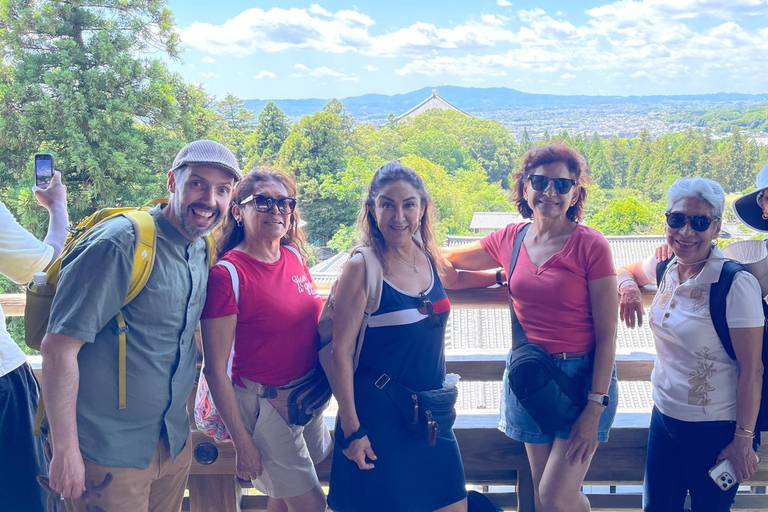 Nara in Spanish: Half-Day Small Group Sightseeing Tour or Private Tour Small Group: Half Day in Spanish