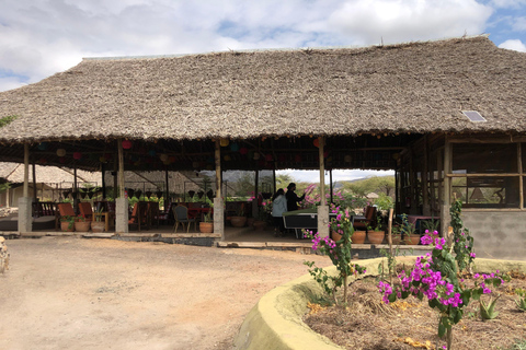 Nairobi: Viagem de 1 dia ao Lago Magadi com experiência de tiro ao alvo