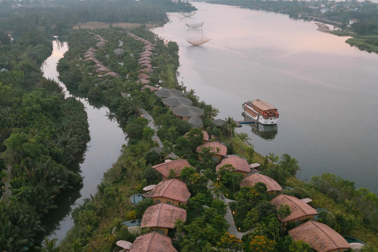 Hoi An Luxury Sunset Cruise: 5-Course Spice Menu & Cocktails VND 3,800,000 | 5-course + wine & sparkling free-flow