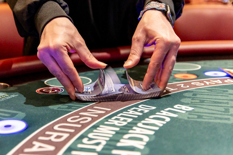 Las Vegas Casino: Gambling Class on Real Tables