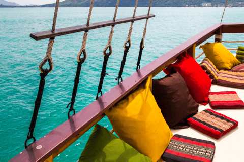 Phuket: Gecombineerde zon &amp; zonsondergang met snorkelen en zwemmen