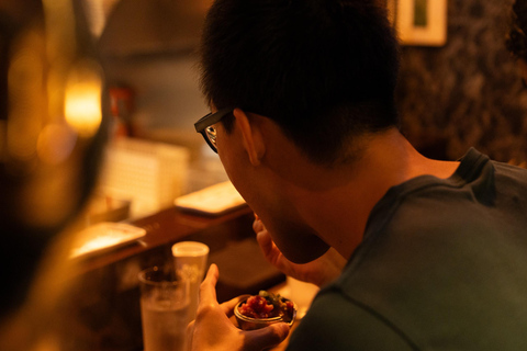 Degustación ilimitada de sake con degustación de sushi Omakase en TokioCata ilimitada de sake con 10 piezas de sushi omakase en Tokio