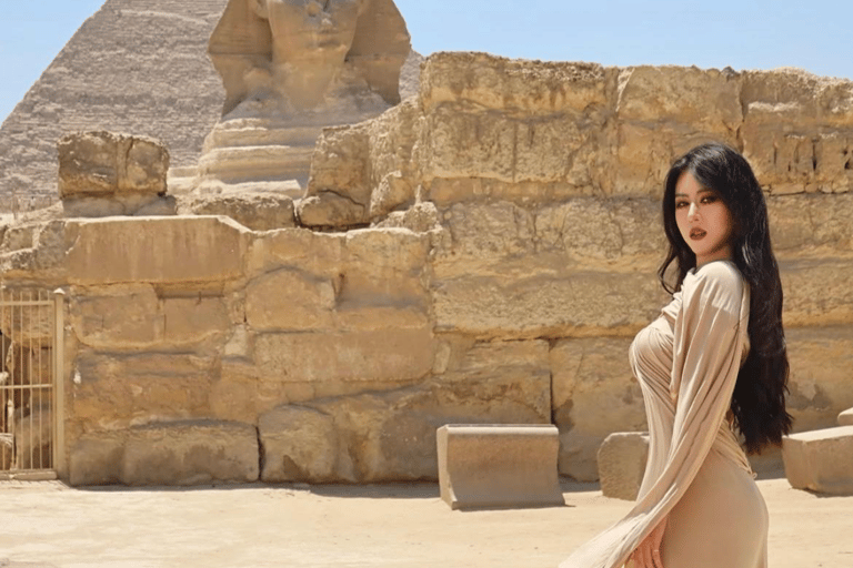 Pyramides, Sakkara et Memphis - Visite privée avec déjeunerVisite privée avec guide, transfert et déjeuner, à l&#039;exclusion des droits d&#039;entrée.