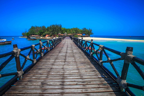 Isla de la Prisión y banco de arena de Nakupenda