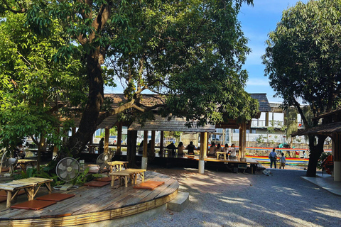 Ratchaburi: Private Floating & Train Market + Poomjai Garden